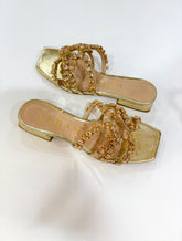 ALBANO - CIABATTE CON PIETRE